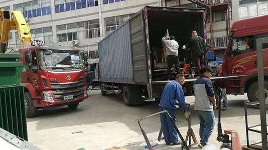 云龙搬家、搬店特价省心运